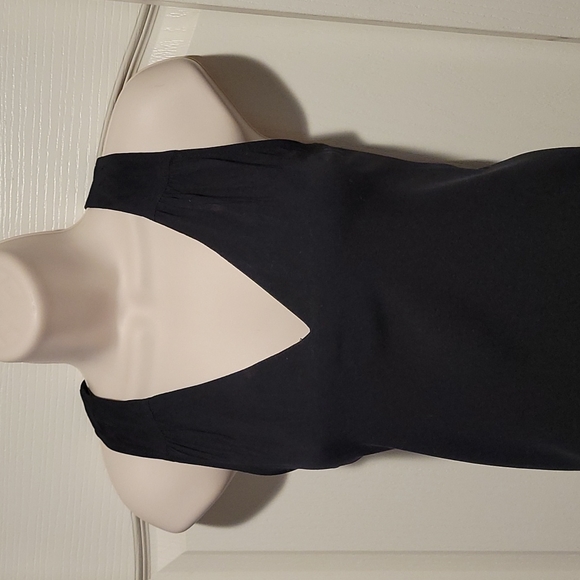 Dress - Picture 2 of 5